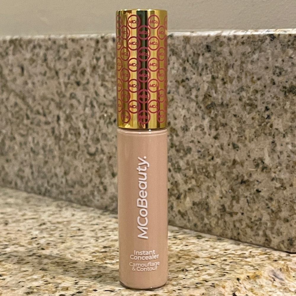 McoBeauty Mco Beauty Instant Concealer Contour & Camoflauge Shade Ivory